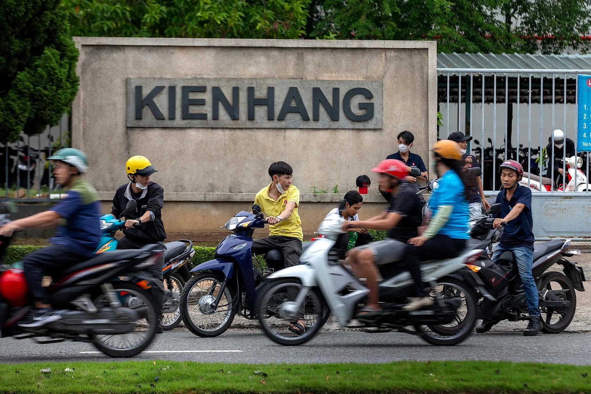 employees-leaving-an-industrial-park.jpg