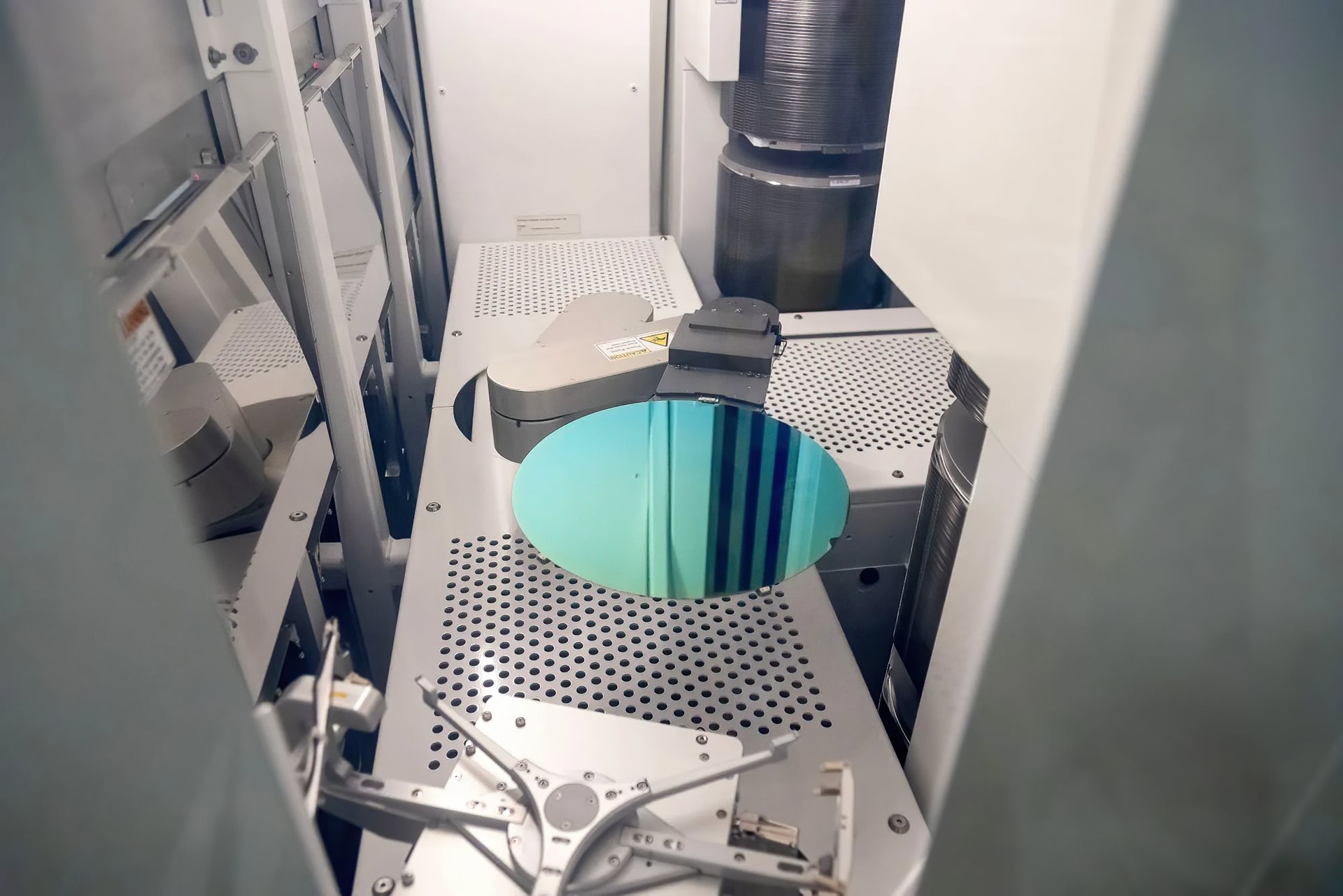 semiconductor-manufacture.jpg