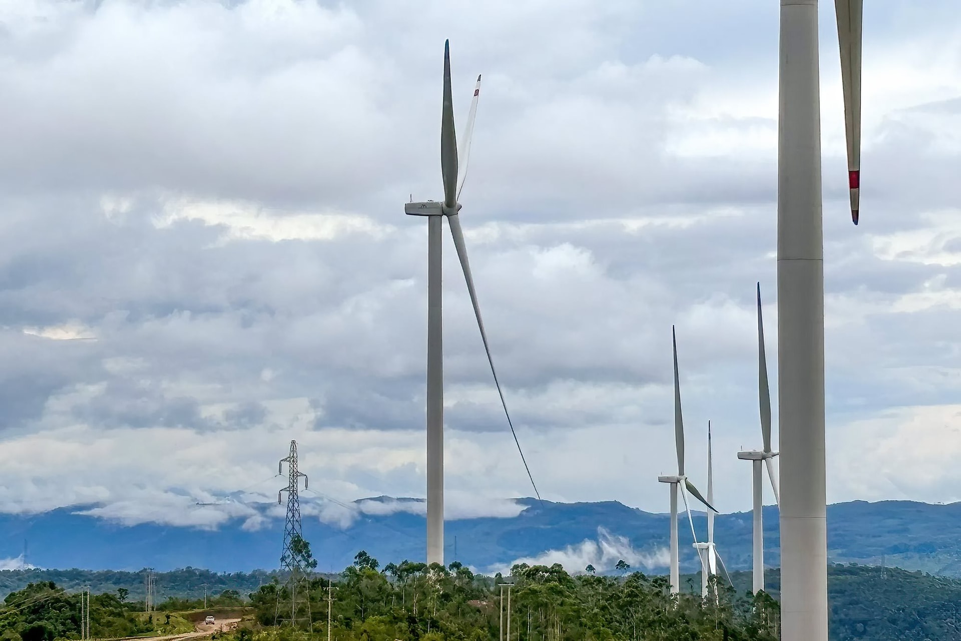 wind-power-laos-04_-kanupriya-kapoor.jpg