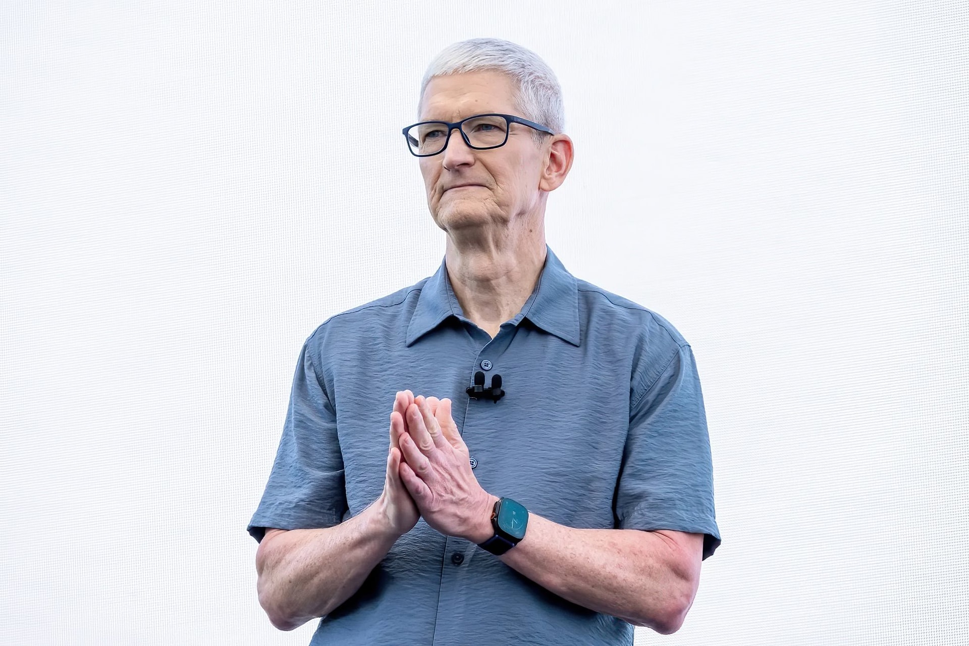 tim-cook_david-paul-morris.jpg