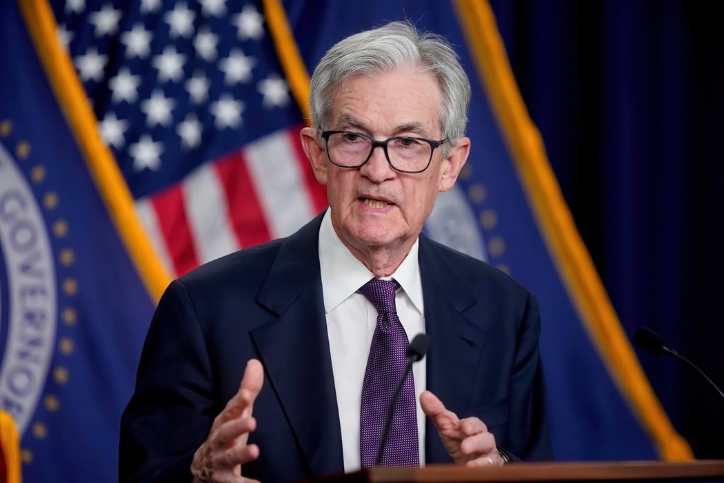Fed hạ lãi suất nhưng khẳng định trọng tâm hành động là kiểm soát lạm phát