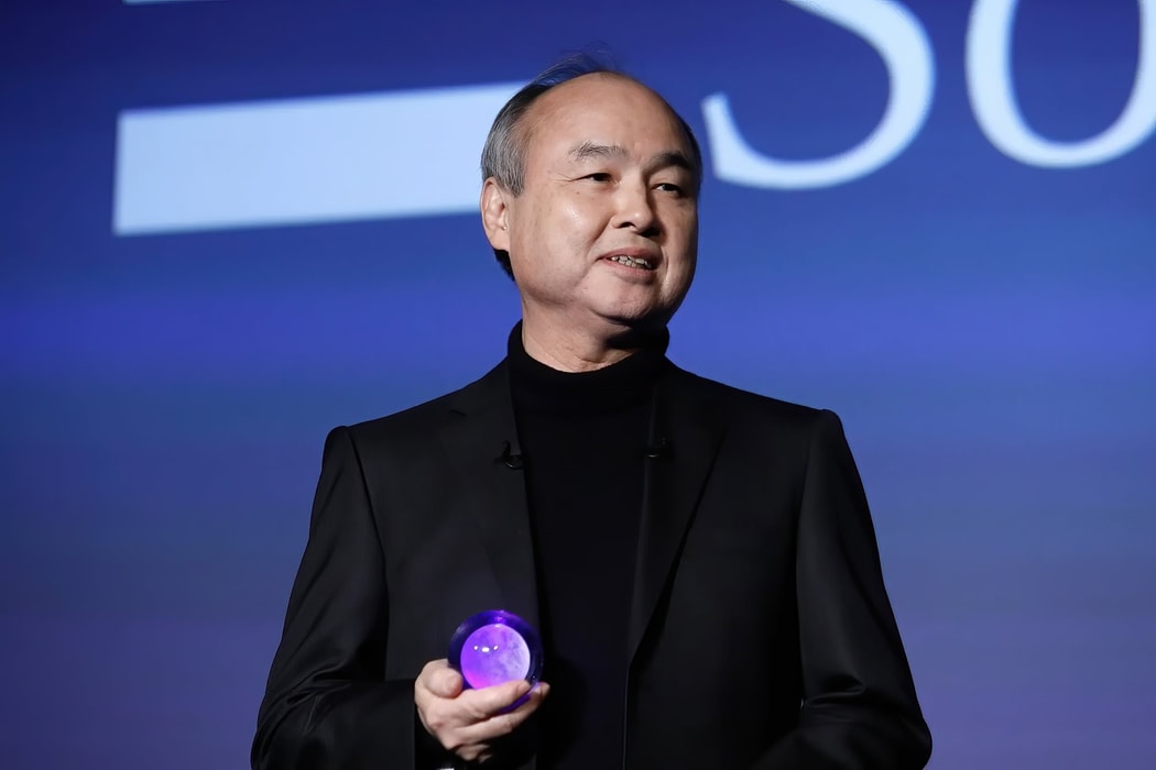 SoftBank đón tin thua lỗ lớn trước “canh bạc thế kỷ” 500 tỉ USD hợp tác cùng OpenAI