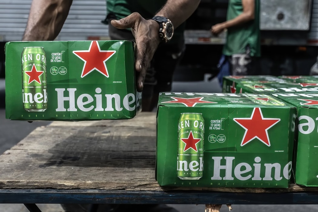 Heineken bán được nhiều bia hơn dự kiến dù Lễ Phục Sinh đến muộn