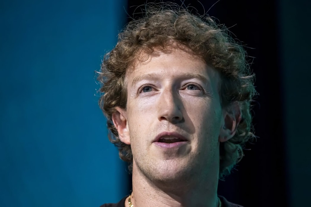 Zuckerberg, Catz và Dimon bán hàng tỷ đô cổ phiếu trước khi thị trường lao dốc vì chính sách thuế của ông Trump