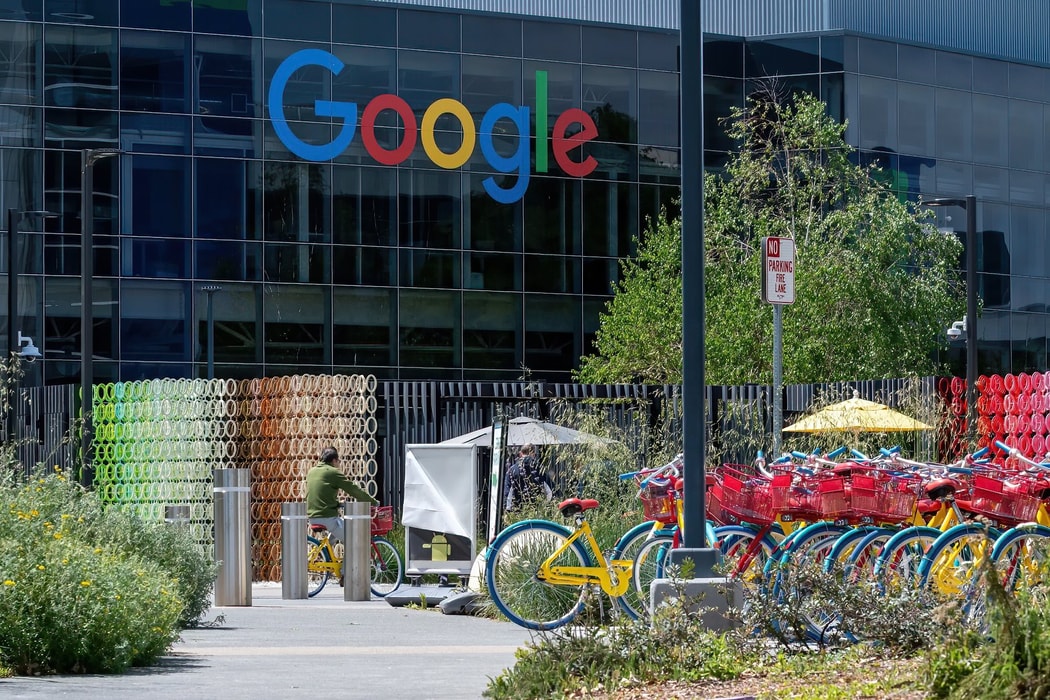 Google khẳng định không ai có thể vận hành Chrome