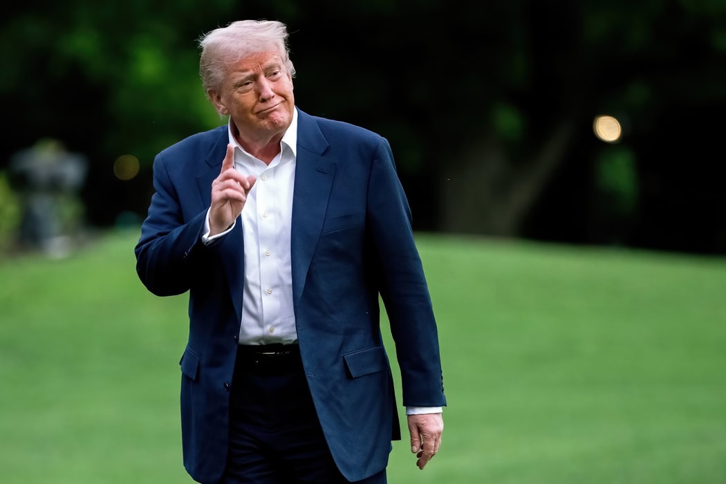 Donald Trump hé lộ khả năng ký loạt thỏa thuận thương mại trong tuần này