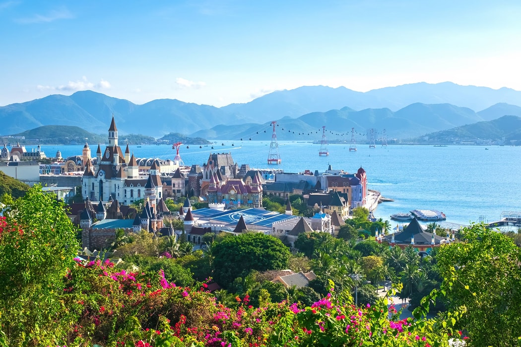 Cổ phiếu Vinpearl tăng trần trong ngày đầu niêm yết