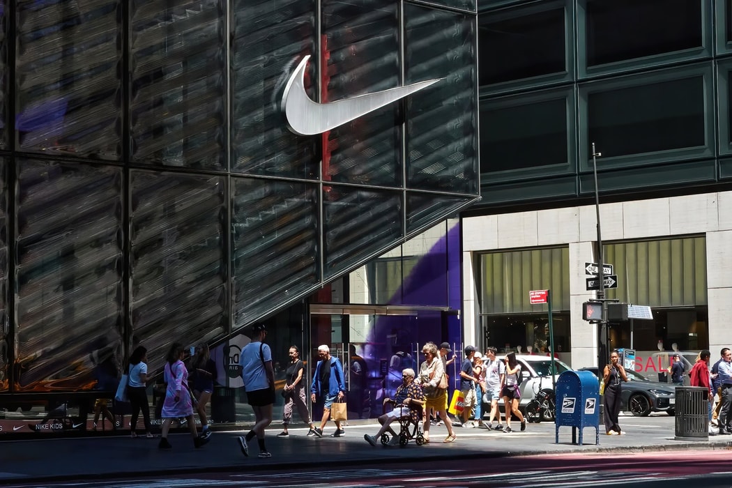 Nike cắt giảm nhân sự bộ phận công nghệ để tập trung tăng trưởng