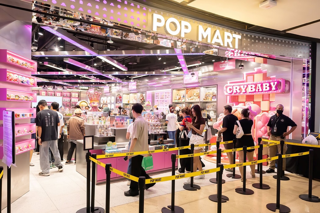 Giá cổ phiếu Pop Mart tăng gấp 3 lần nhờ búp bê Labubu