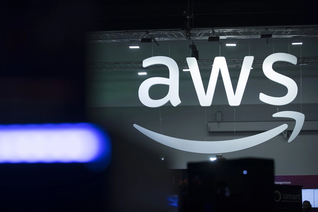 Amazon đầu tư thêm 13 tỉ đô chạy đua AI và điện toán đám mây