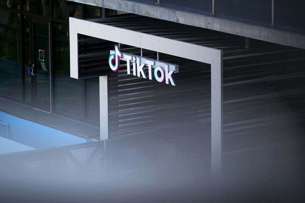 Tổng thống Mỹ lại gia hạn cho ByteDance bán lại TikTok lần thứ ba năm nay