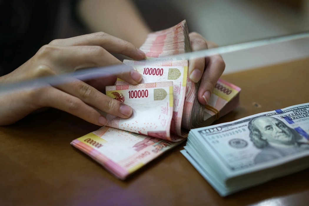 Chứng khoán và tiền tệ châu Á giảm mạnh vì lo ngại xung đột Mỹ Iran
