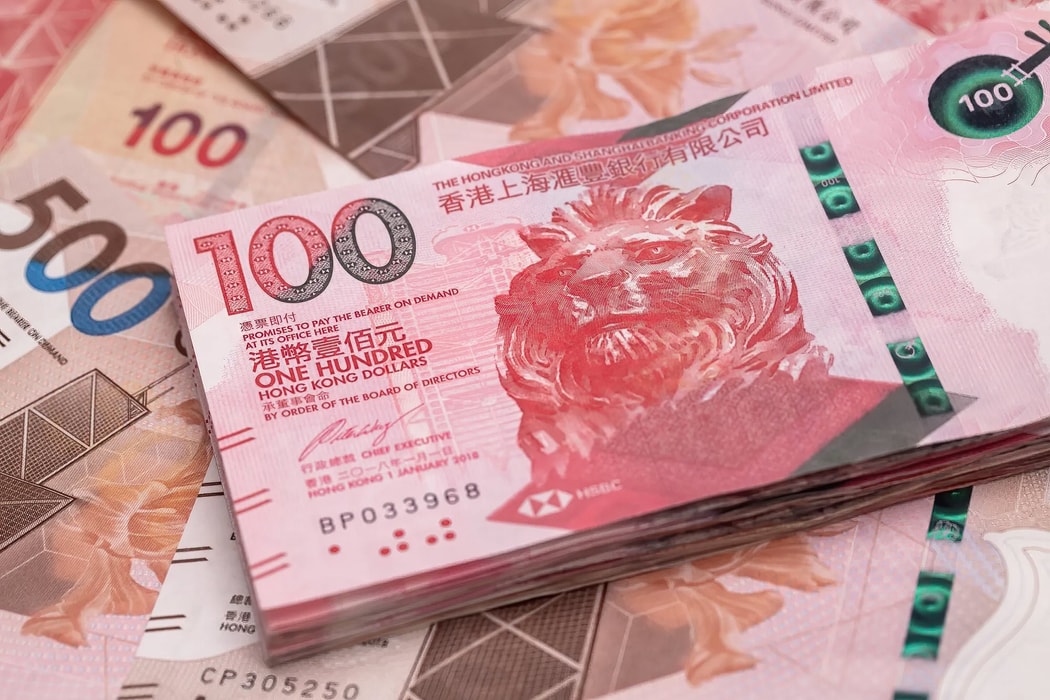 Hong Kong can thiệp để bảo vệ cơ chế neo tỉ giá khi nội tệ giảm mạnh