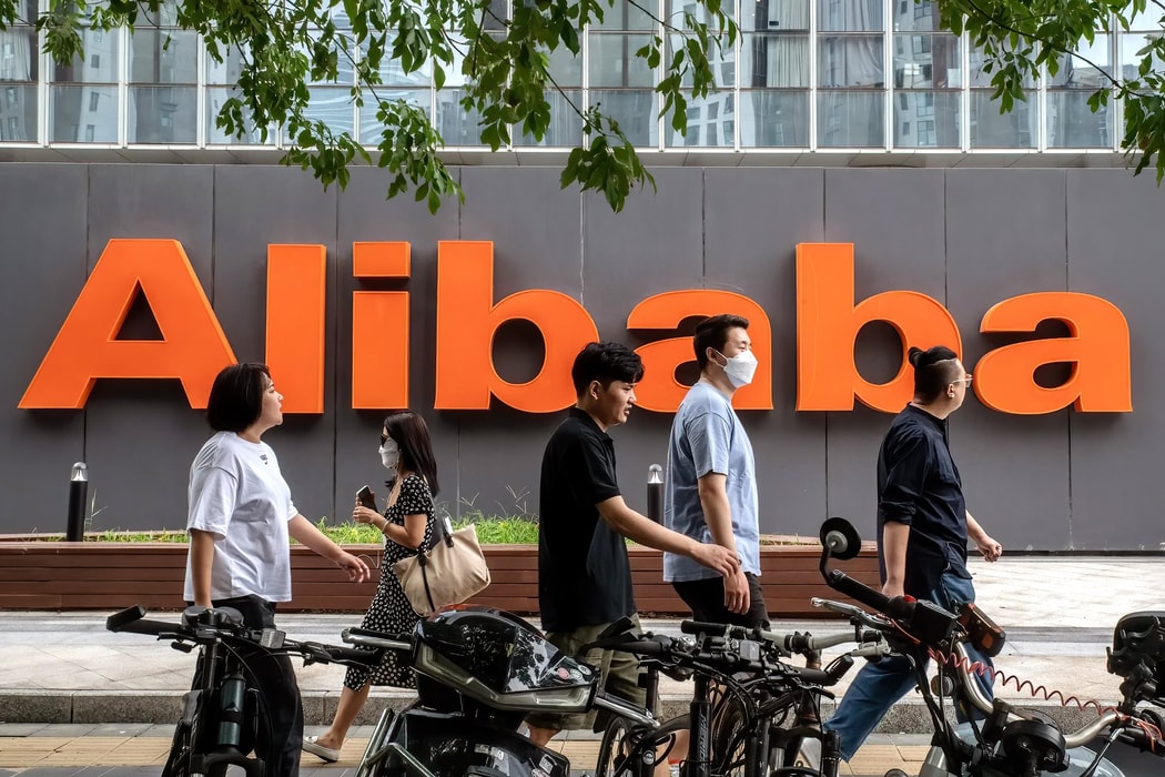Tòa nhà Alibaba Group Holding Ltd. ở Bắc Kinh. Nguồn: Bloomberg
