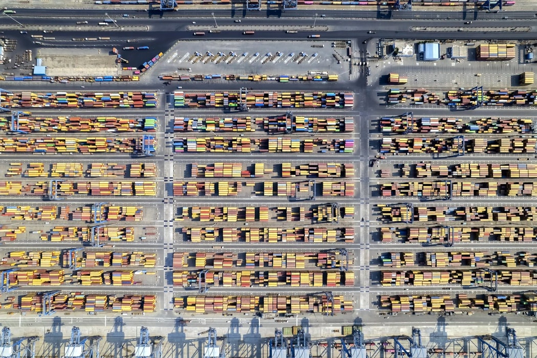 Cảng Mundra của Adani Ports and Special Economic Zone Ltd. tại Mundra, bang Gujarat, Ấn Độ. Hình ảnh: Sumit Dayal/Bloomberg
