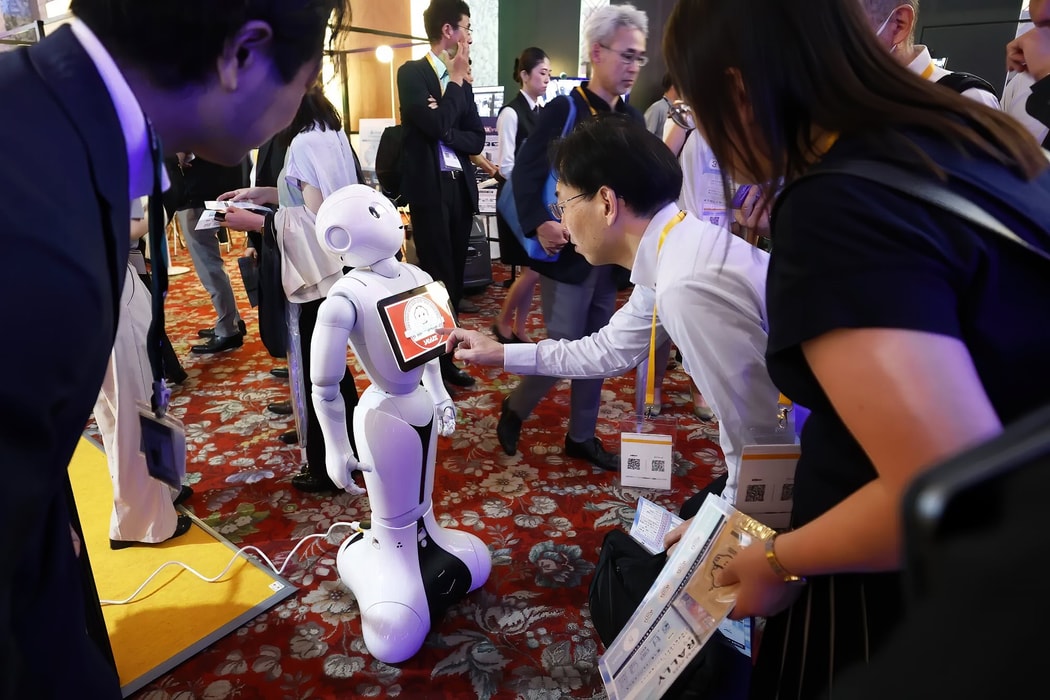 Masayoshi Son lại đặt cược lớn, lần này là vào OpenAI